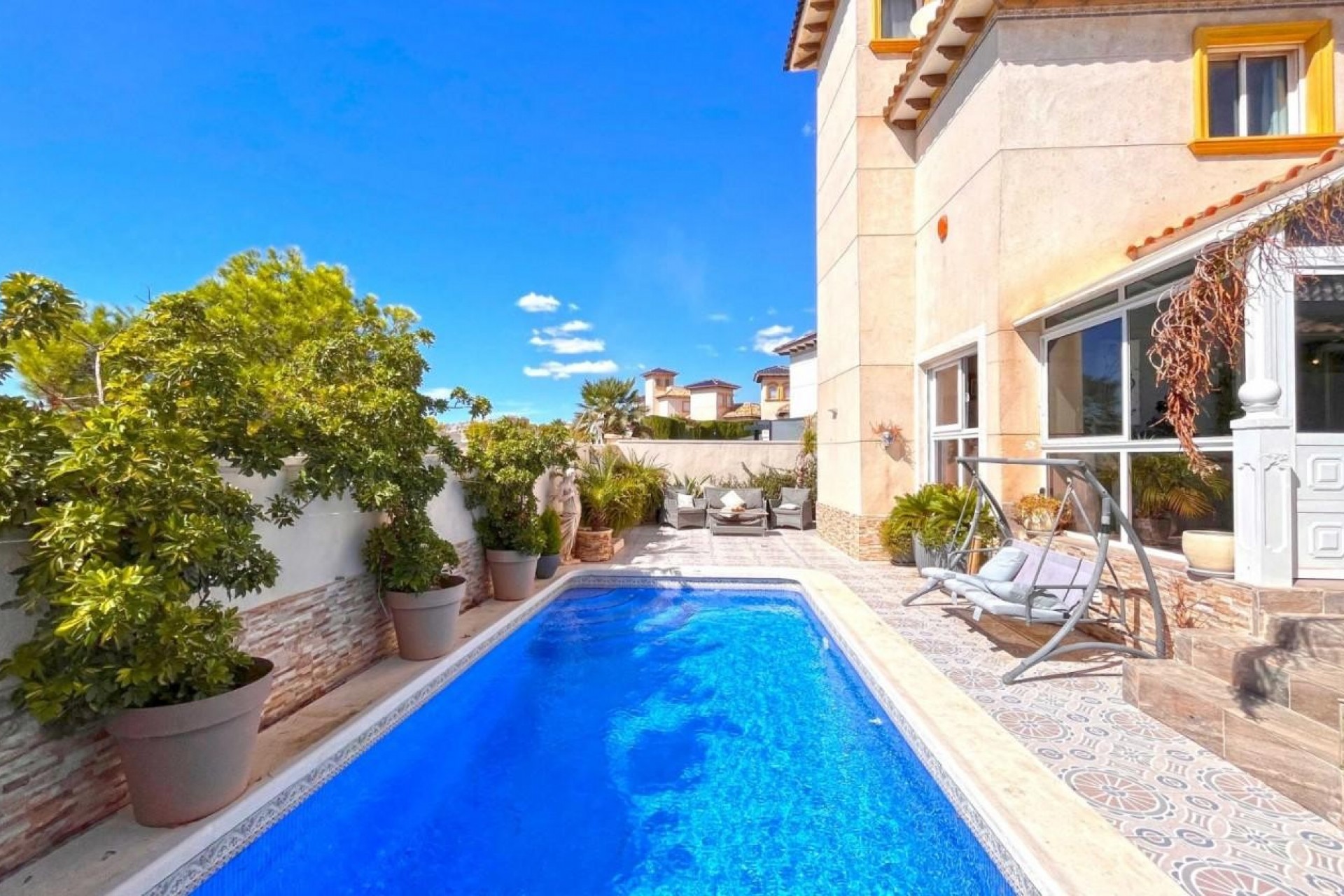 Återförsäljning - Villa -
La Zenia - Costa Blanca