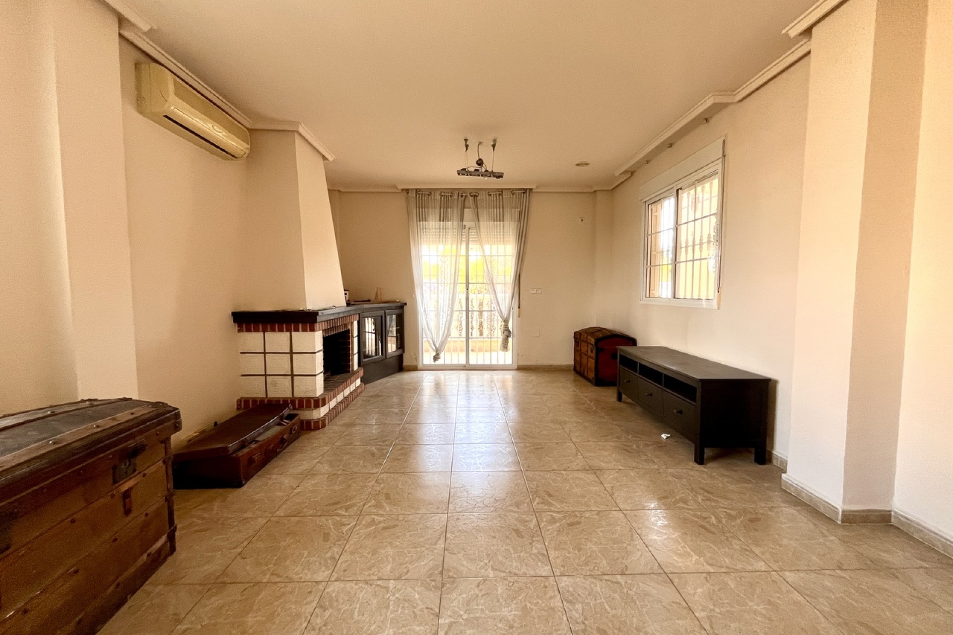 Återförsäljning - Villa -
La Zenia - Costa Blanca