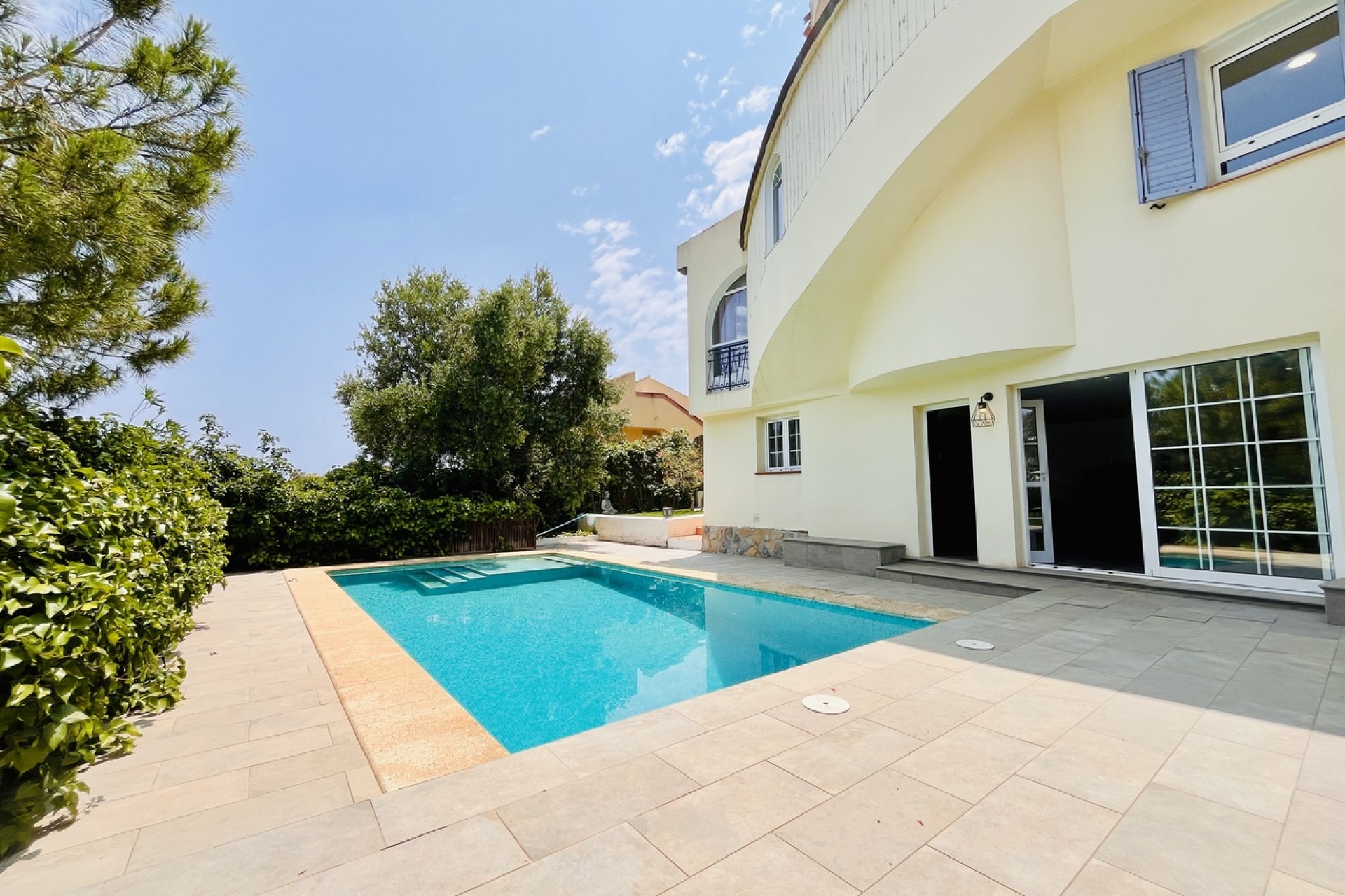 Återförsäljning - Villa -
La Zenia - Costa Blanca
