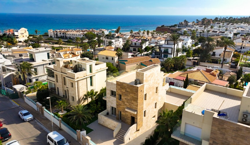 Återförsäljning - Villa -
La Zenia - Costa Blanca