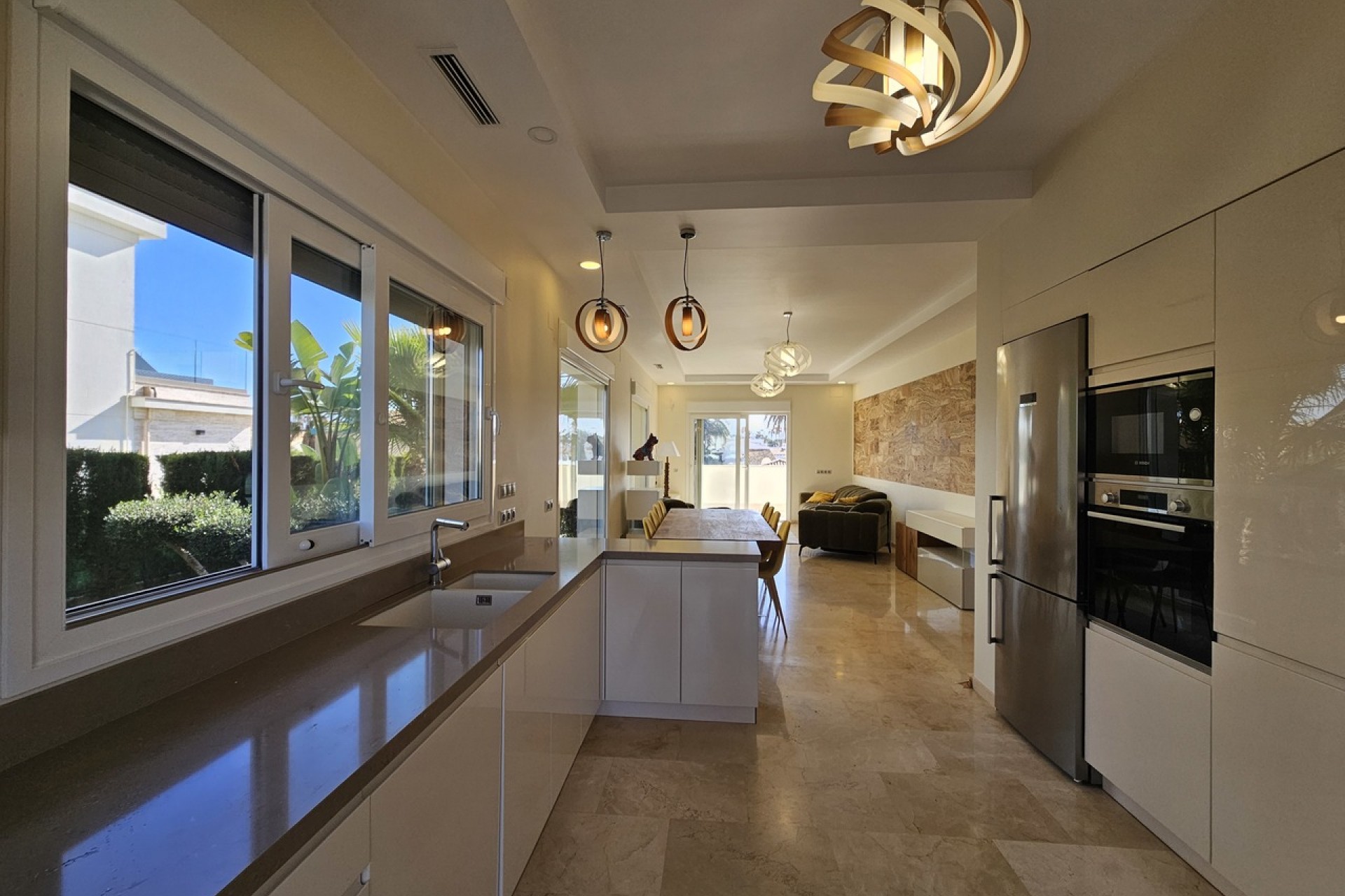 Återförsäljning - Villa -
La Zenia - Costa Blanca