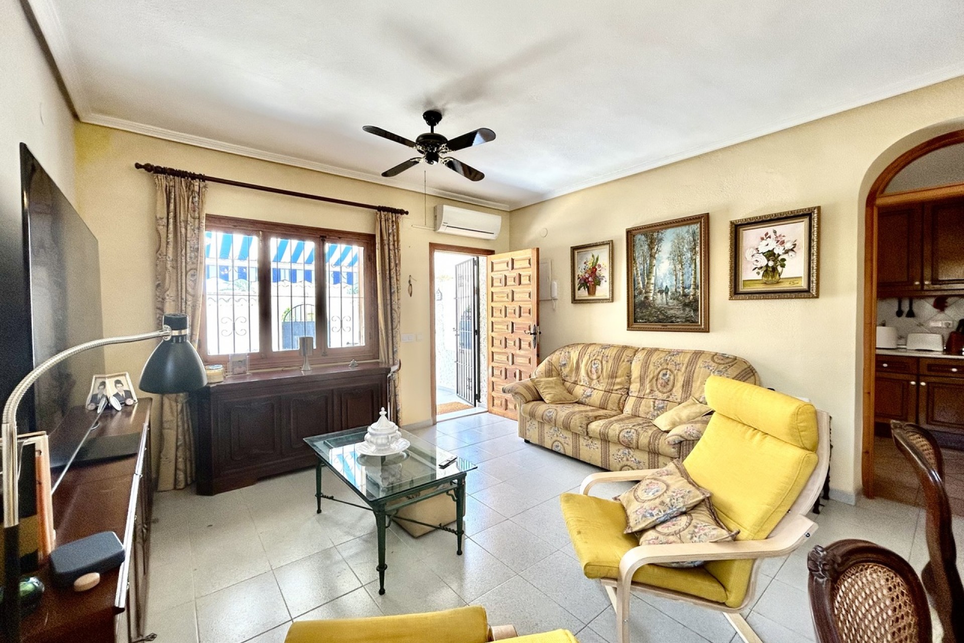 Återförsäljning - Villa -
La Zenia - Costa Blanca
