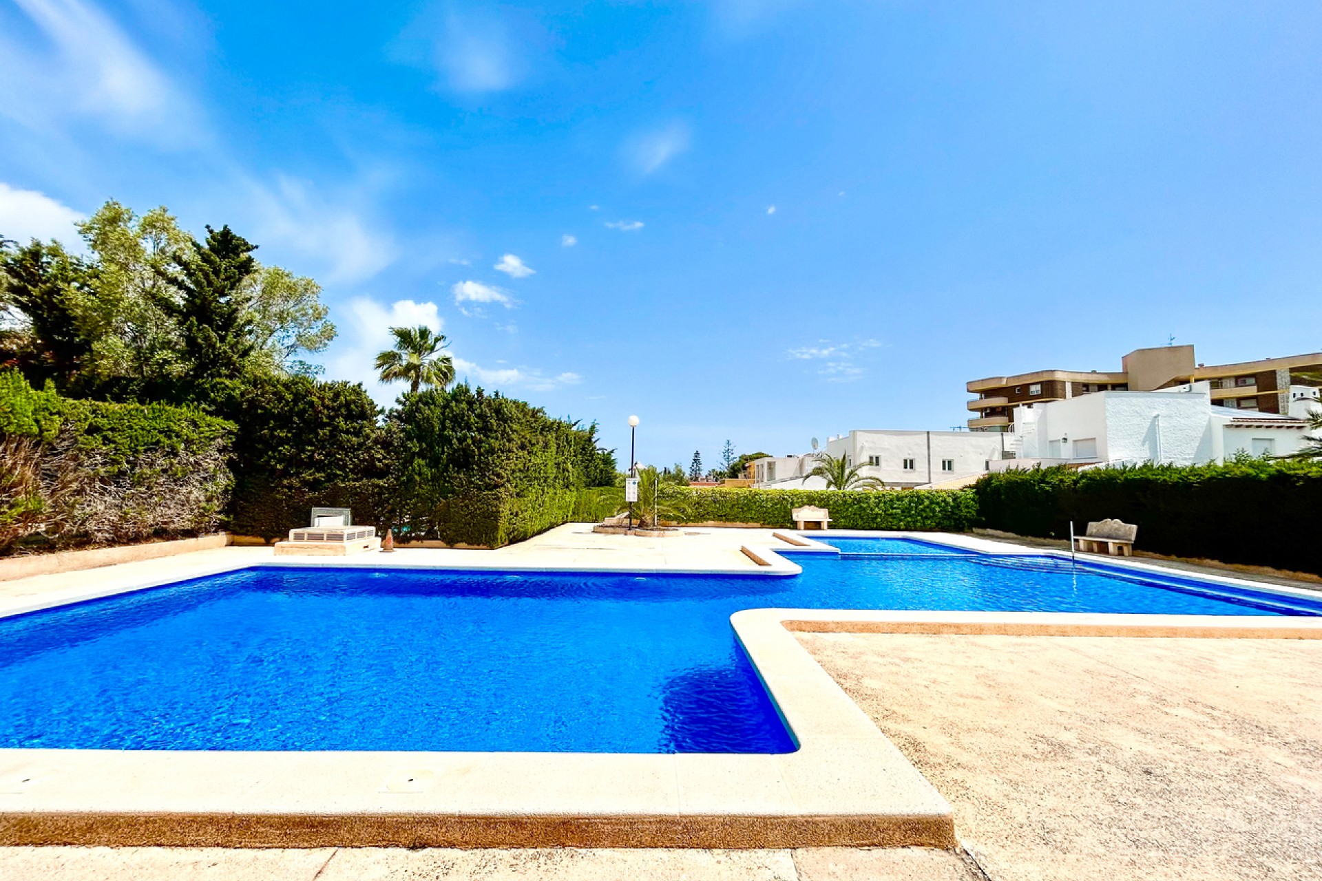 Återförsäljning - Villa -
La Zenia - Costa Blanca