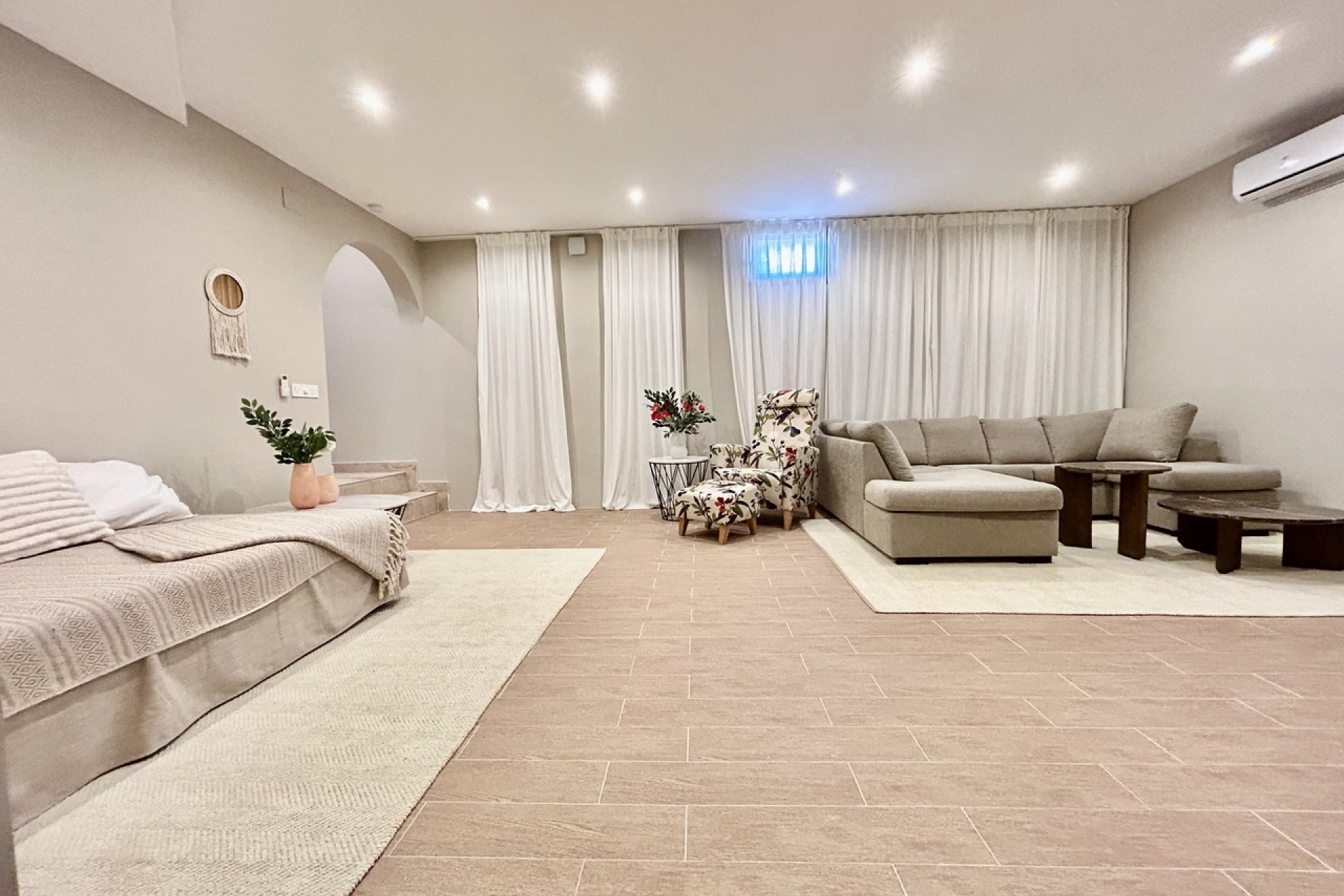 Återförsäljning - Villa -
La Zenia - Costa Blanca
