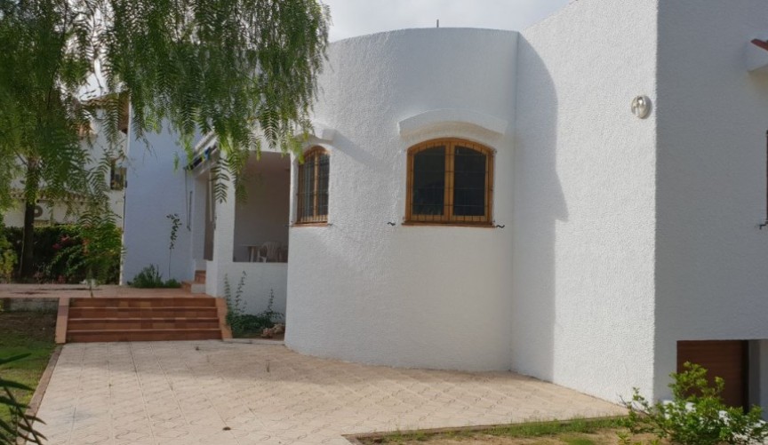 Återförsäljning - Villa -
La Zenia - Costa Blanca