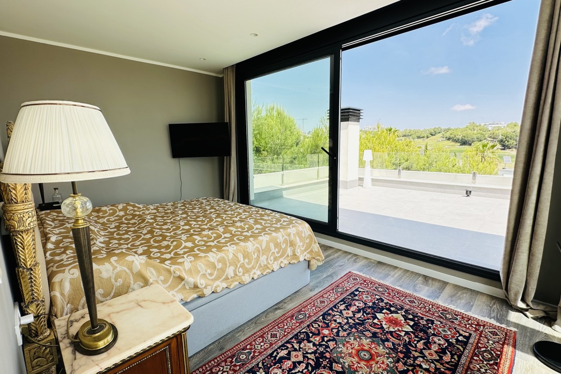 Återförsäljning - Villa -
Las Colinas Golf - Costa Blanca