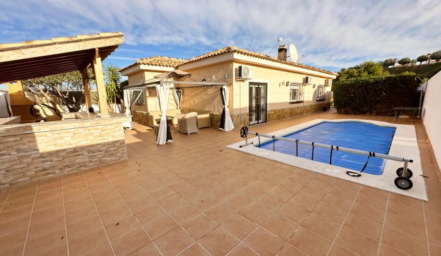 Återförsäljning - Villa -
Lo Santiago - Inland