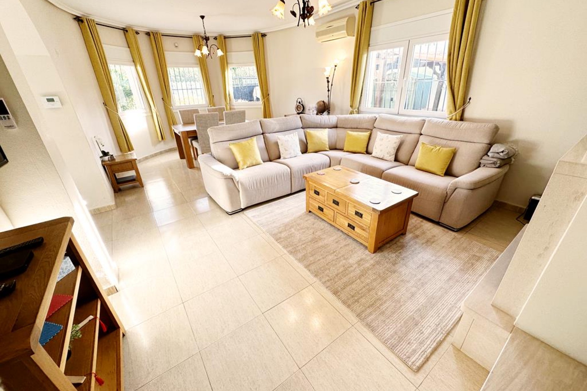 Återförsäljning - Villa -
Lo Santiago - Inland