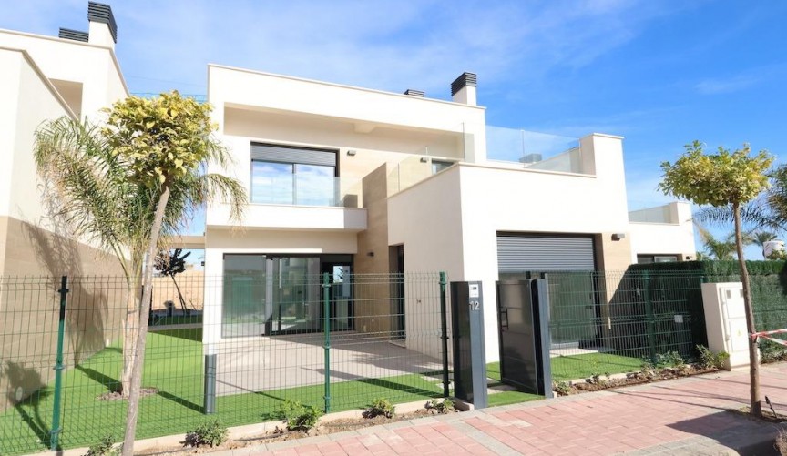 Återförsäljning - Villa -
Los Alcazares - Costa Calida