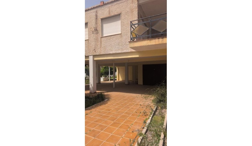 Återförsäljning - Villa -
Los Alcazares - Costa Calida