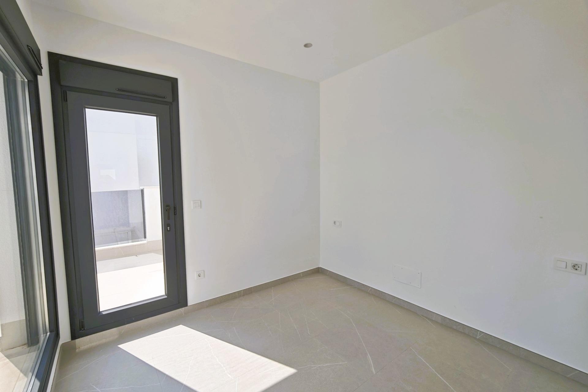 Återförsäljning - Villa -
Los Alcazares - Dolores De Pacheco-santa Rosalía