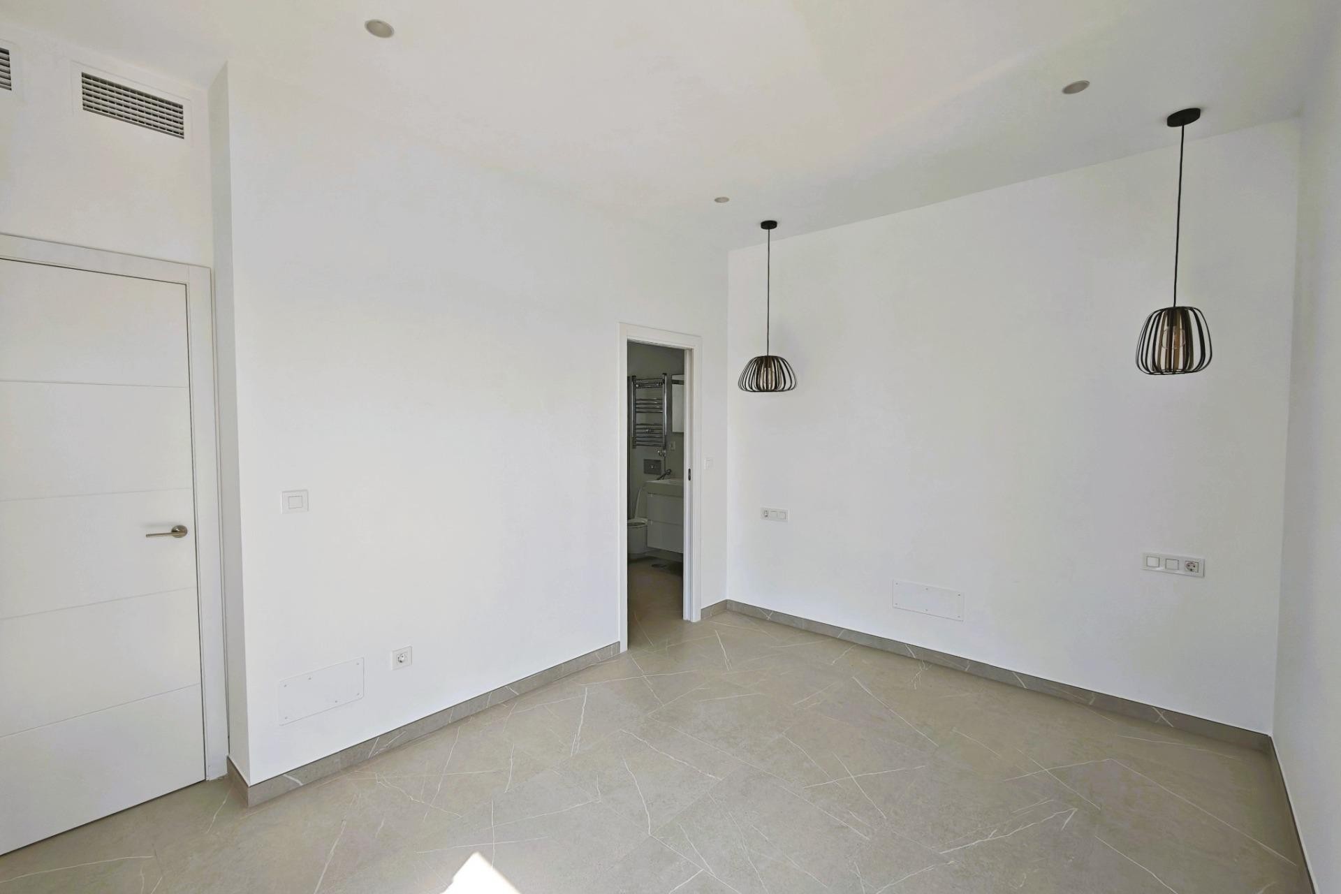 Återförsäljning - Villa -
Los Alcazares - Dolores De Pacheco-santa Rosalía