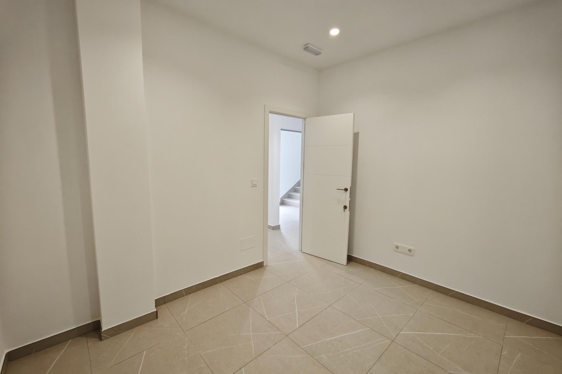Återförsäljning - Villa -
Los Alcazares - Dolores De Pacheco-santa Rosalía