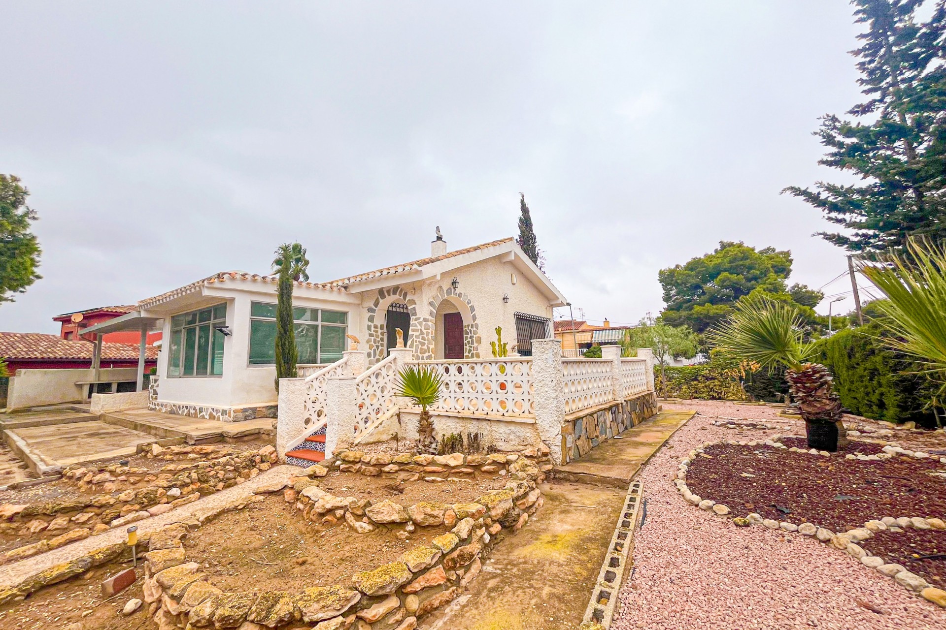 Återförsäljning - Villa -
Los Balcones - Costa Blanca