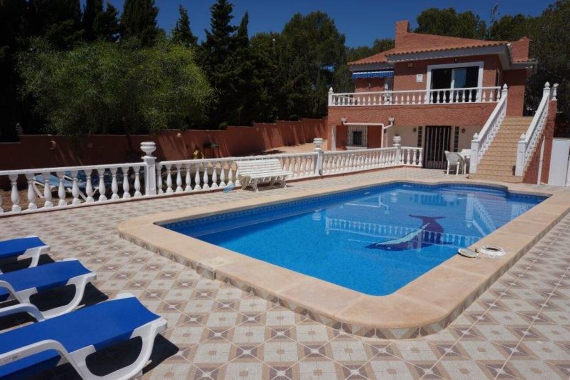 Återförsäljning - Villa -
Los Balcones - Costa Blanca