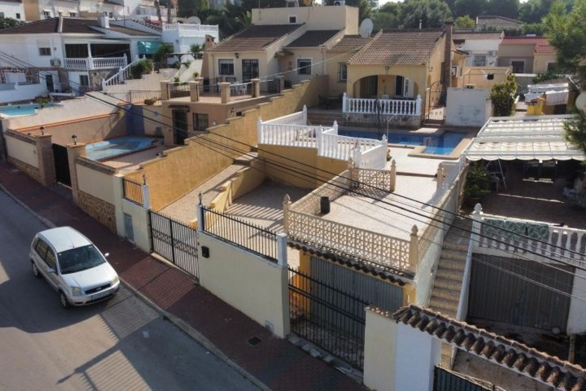 Återförsäljning - Villa -
Los Balcones - Costa Blanca