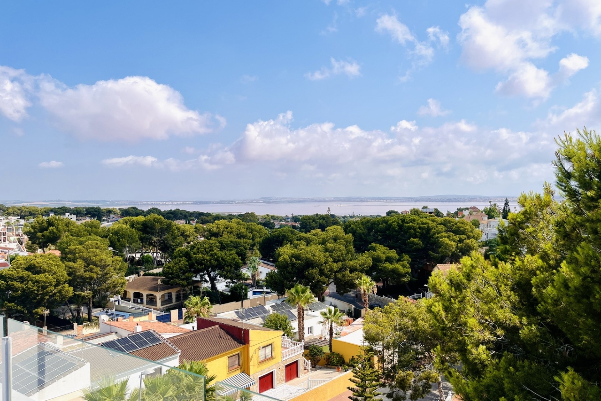 Återförsäljning - Villa -
Los Balcones - Costa Blanca