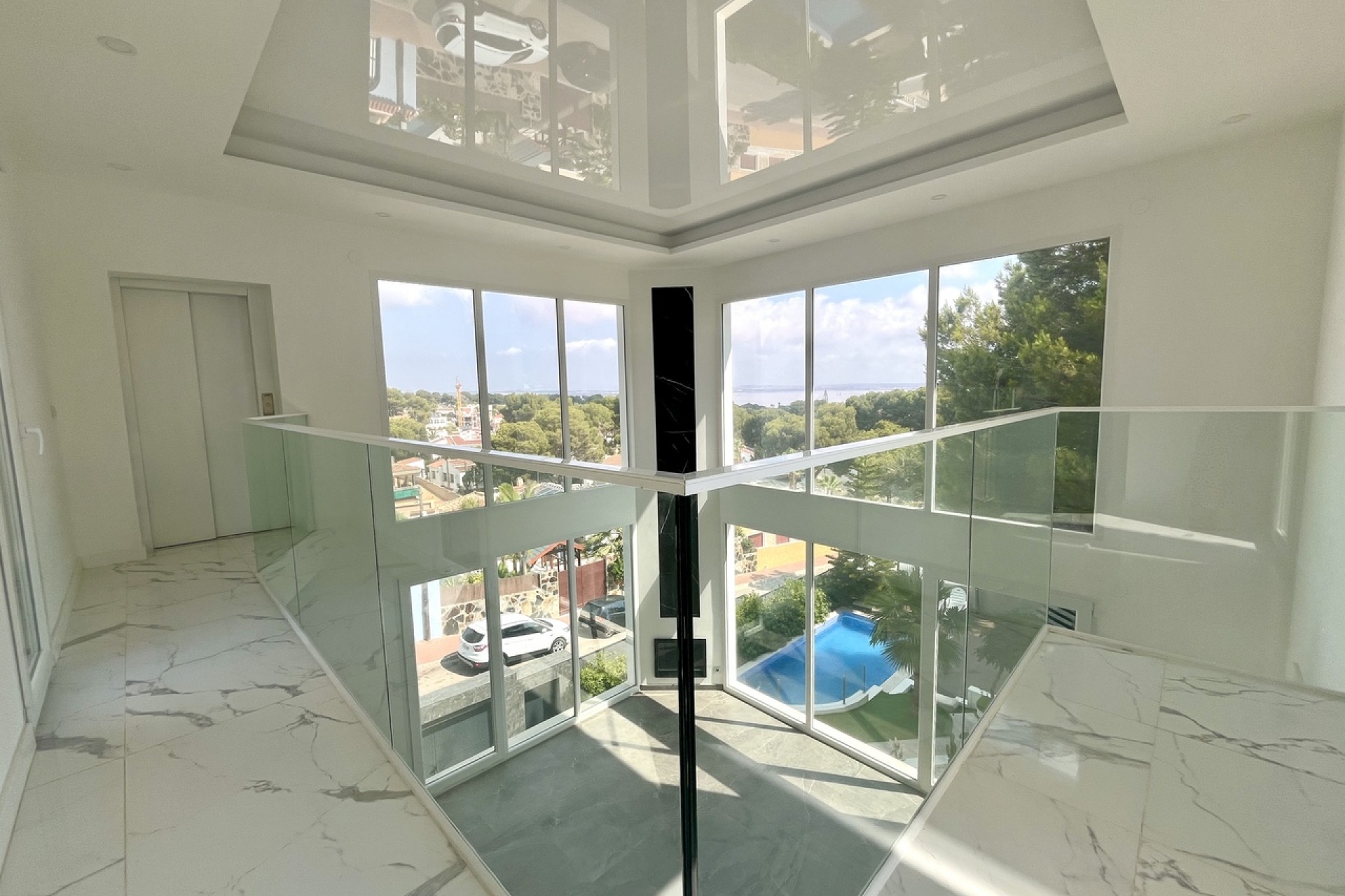 Återförsäljning - Villa -
Los Balcones - Costa Blanca