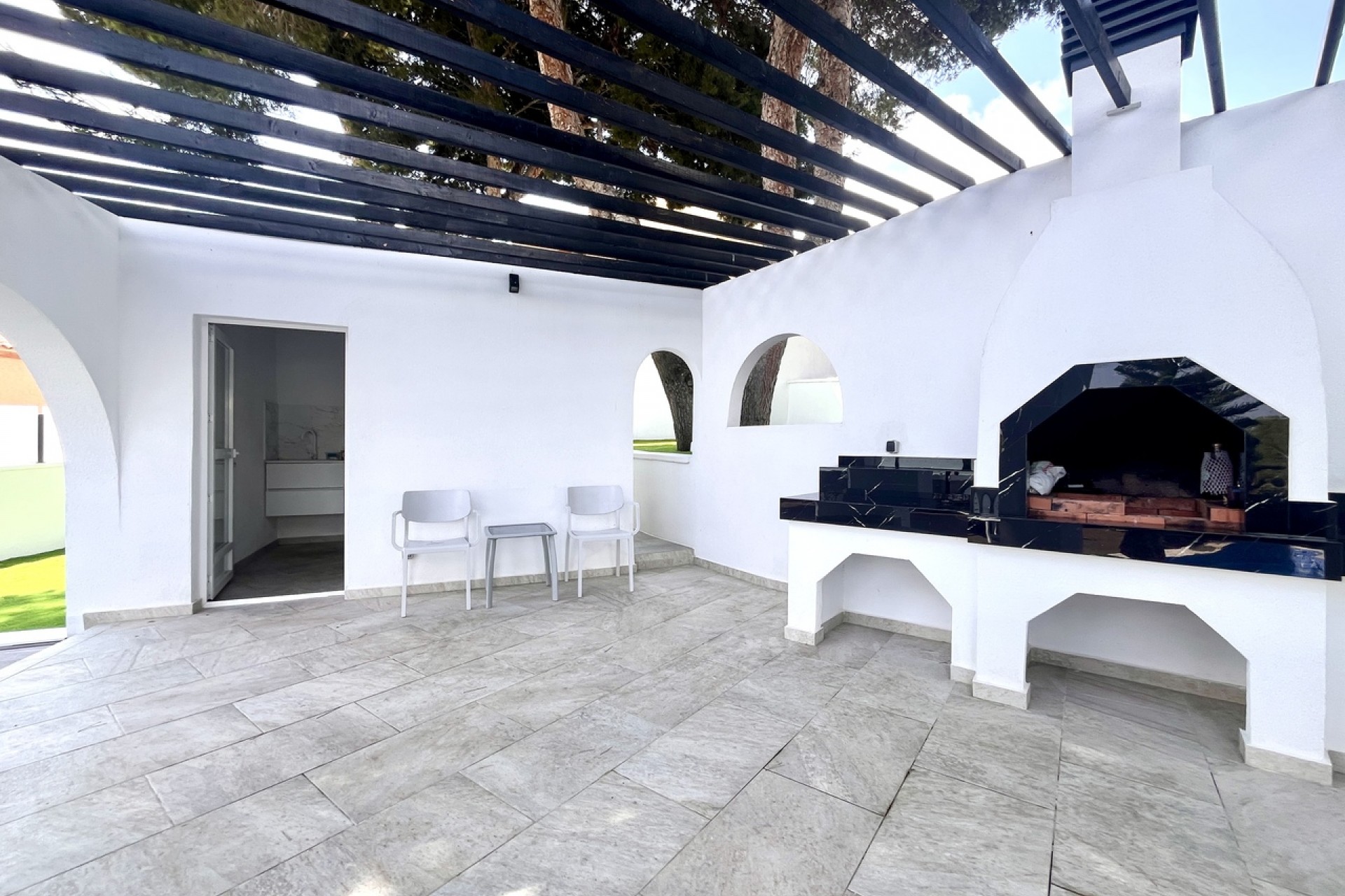 Återförsäljning - Villa -
Los Balcones - Costa Blanca