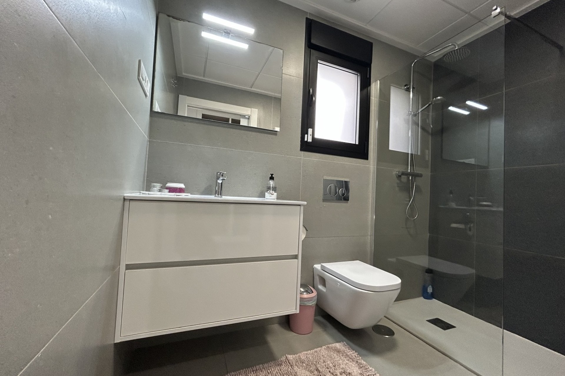 Återförsäljning - Villa -
Los Balcones - Costa Blanca