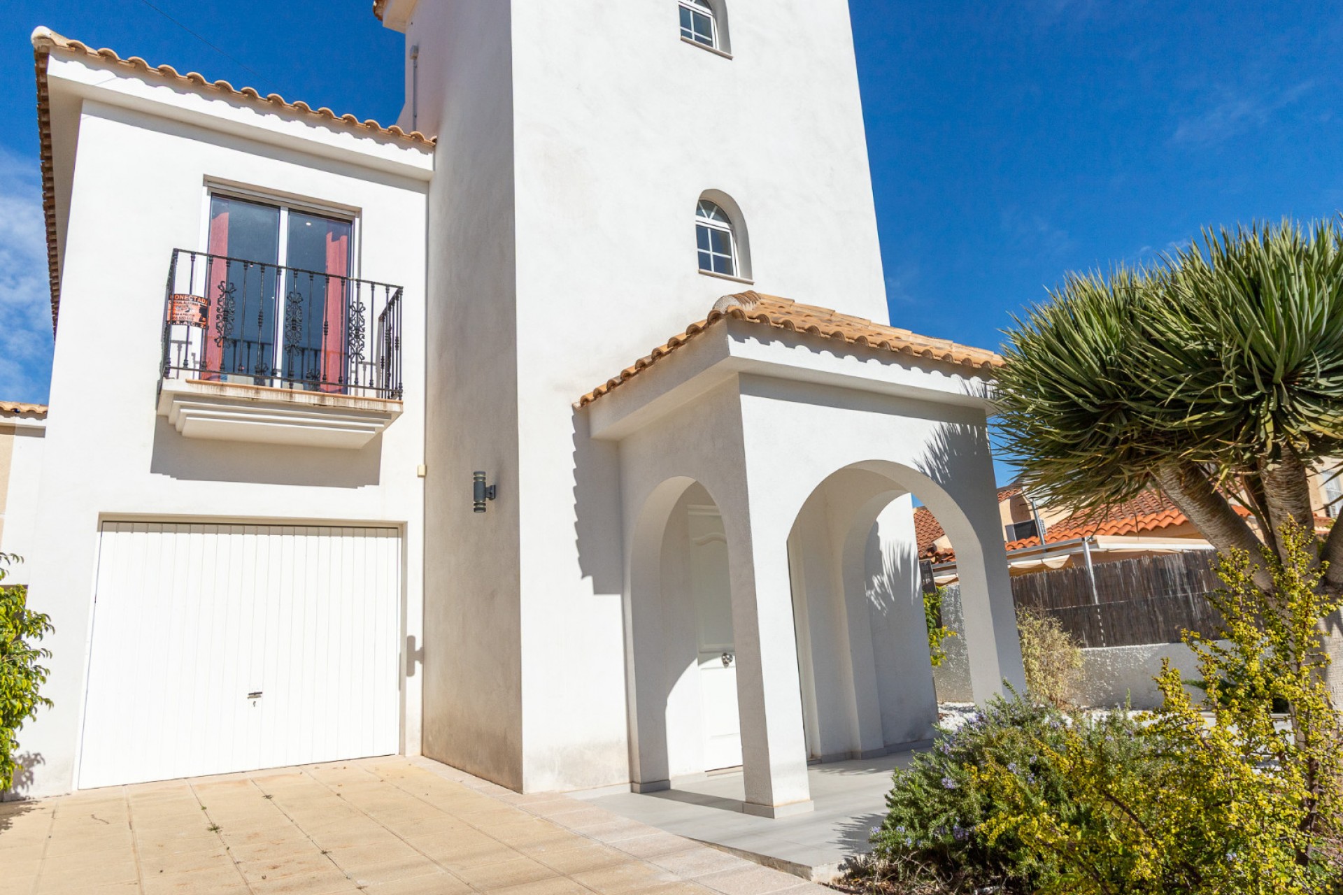 Återförsäljning - Villa -
Los Balcones - Costa Blanca