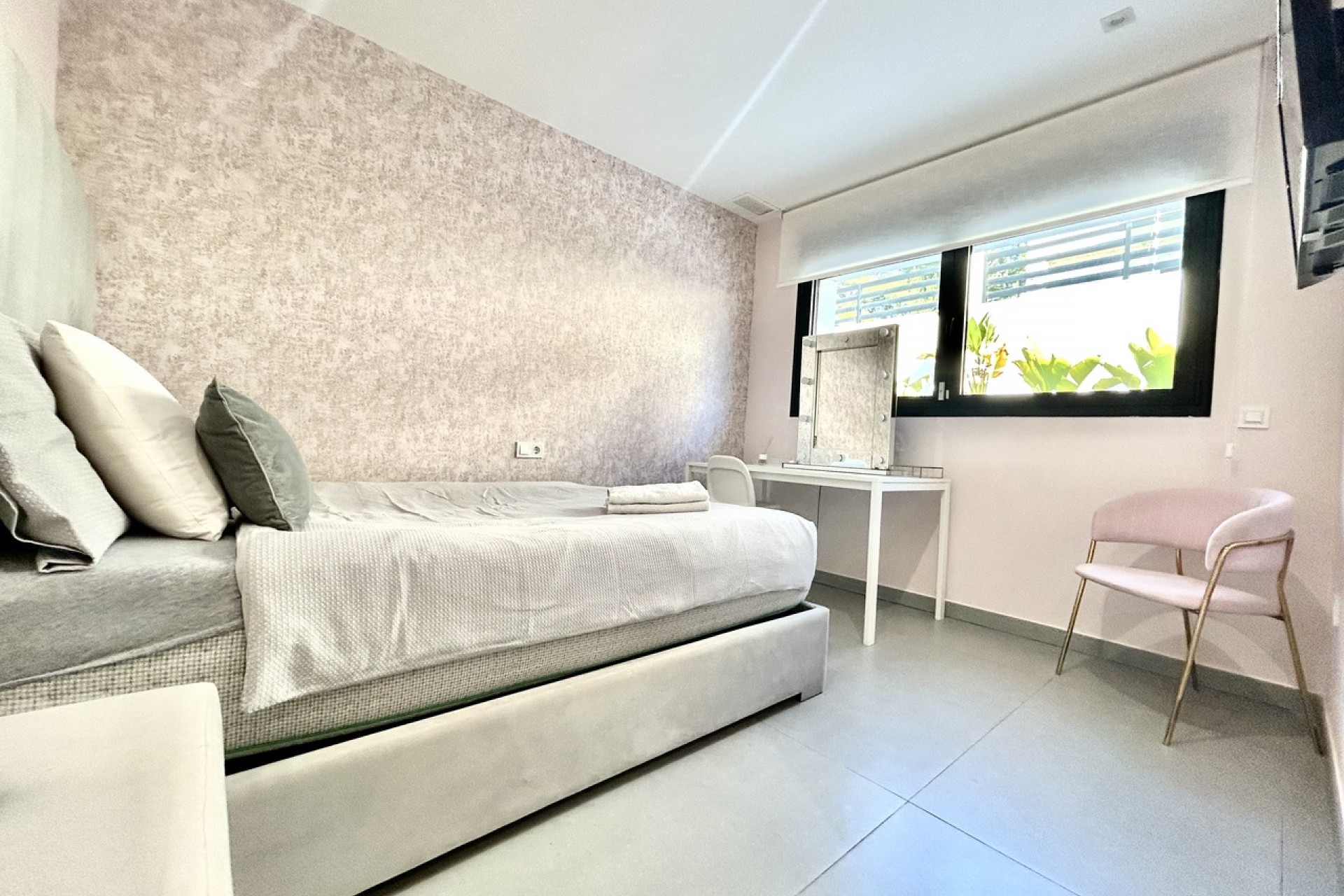 Återförsäljning - Villa -
Los Balcones - Costa Blanca