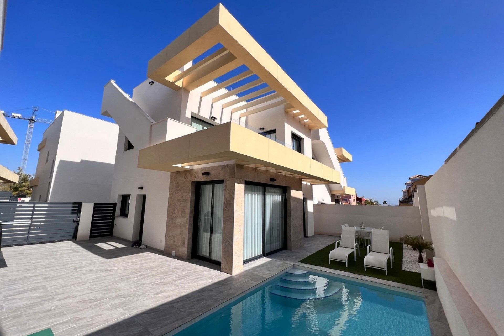 Återförsäljning - Villa -
Los Montesinos - Costa Blanca