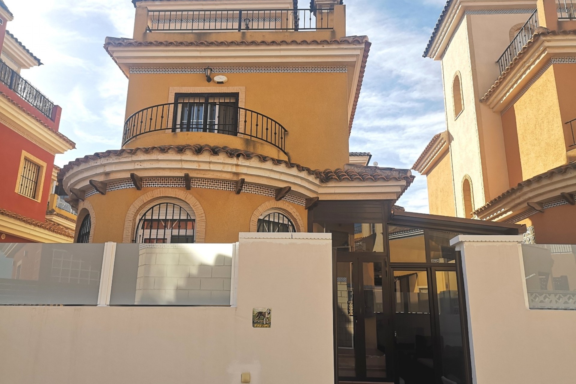 Återförsäljning - Villa -
Los Montesinos - Costa Blanca