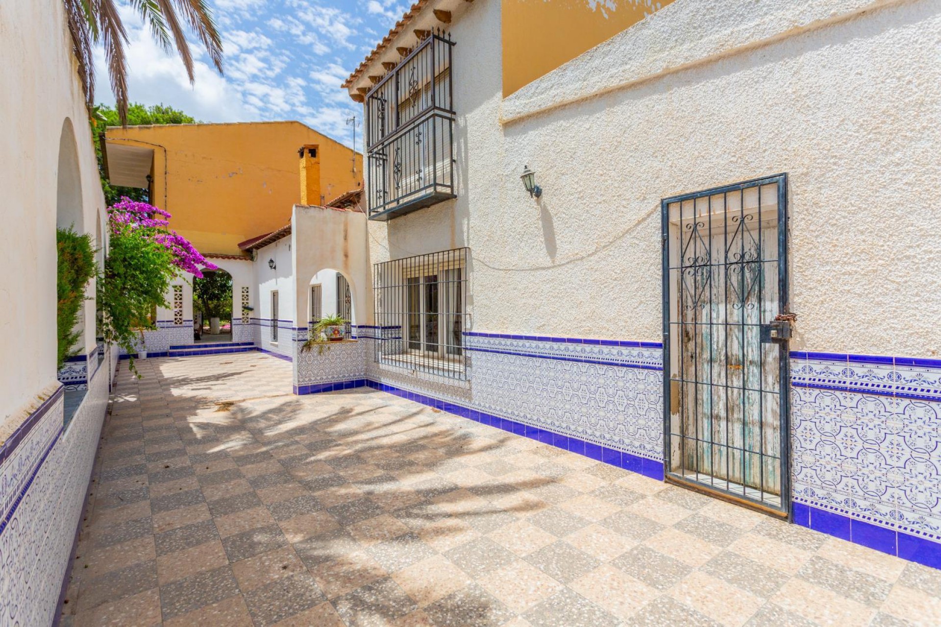 Återförsäljning - Villa -
Los Montesinos - Costa Blanca