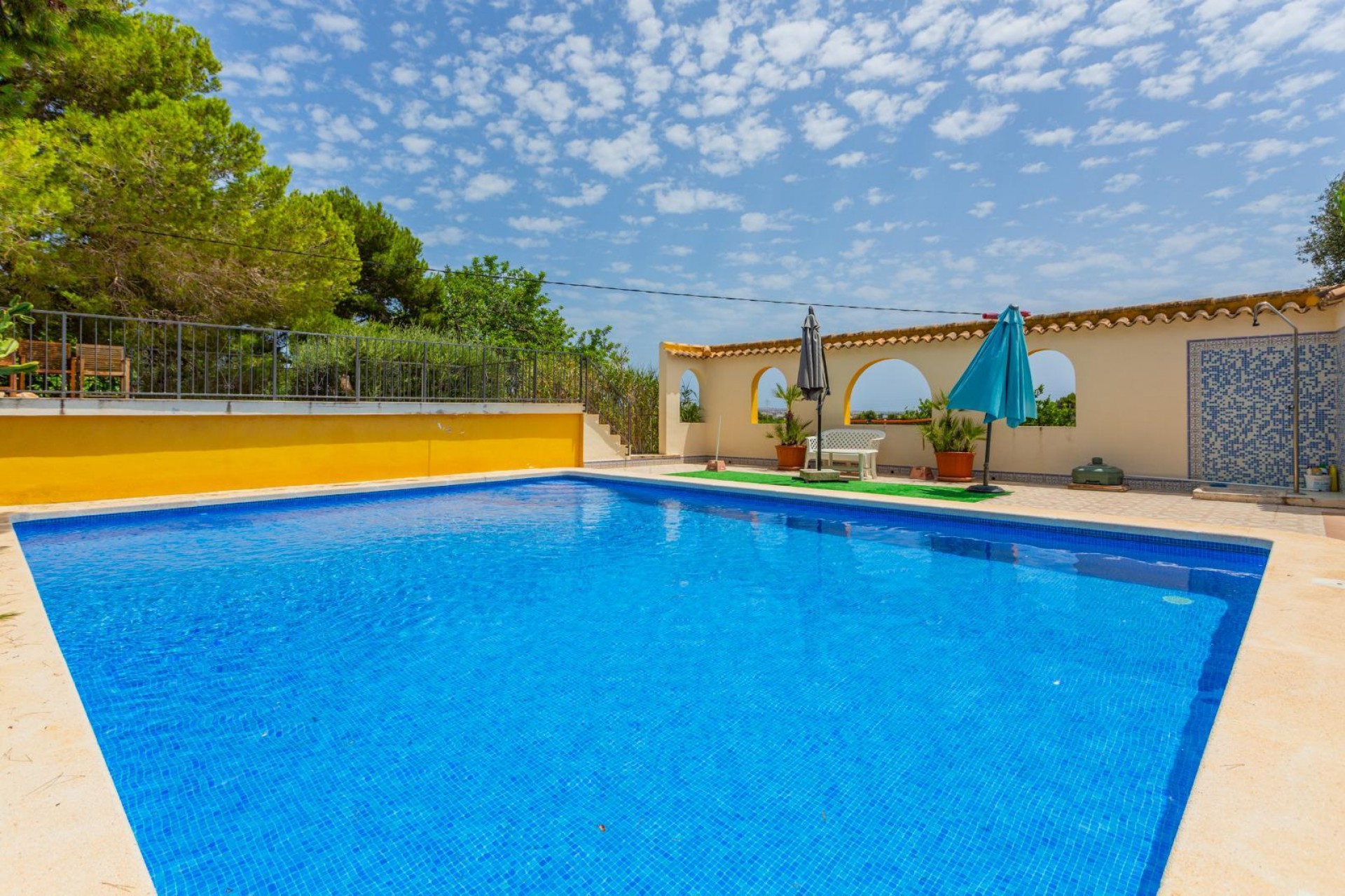 Återförsäljning - Villa -
Los Montesinos - Costa Blanca