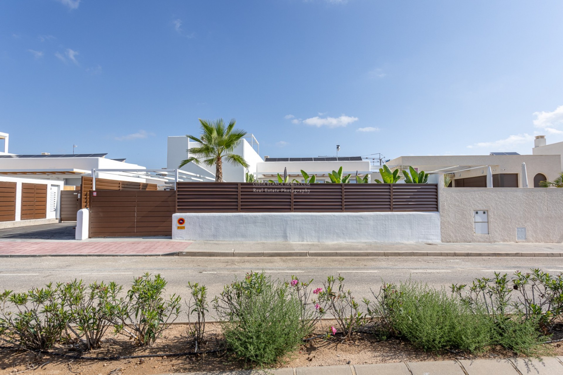 Återförsäljning - Villa -
Los Montesinos - Costa Blanca