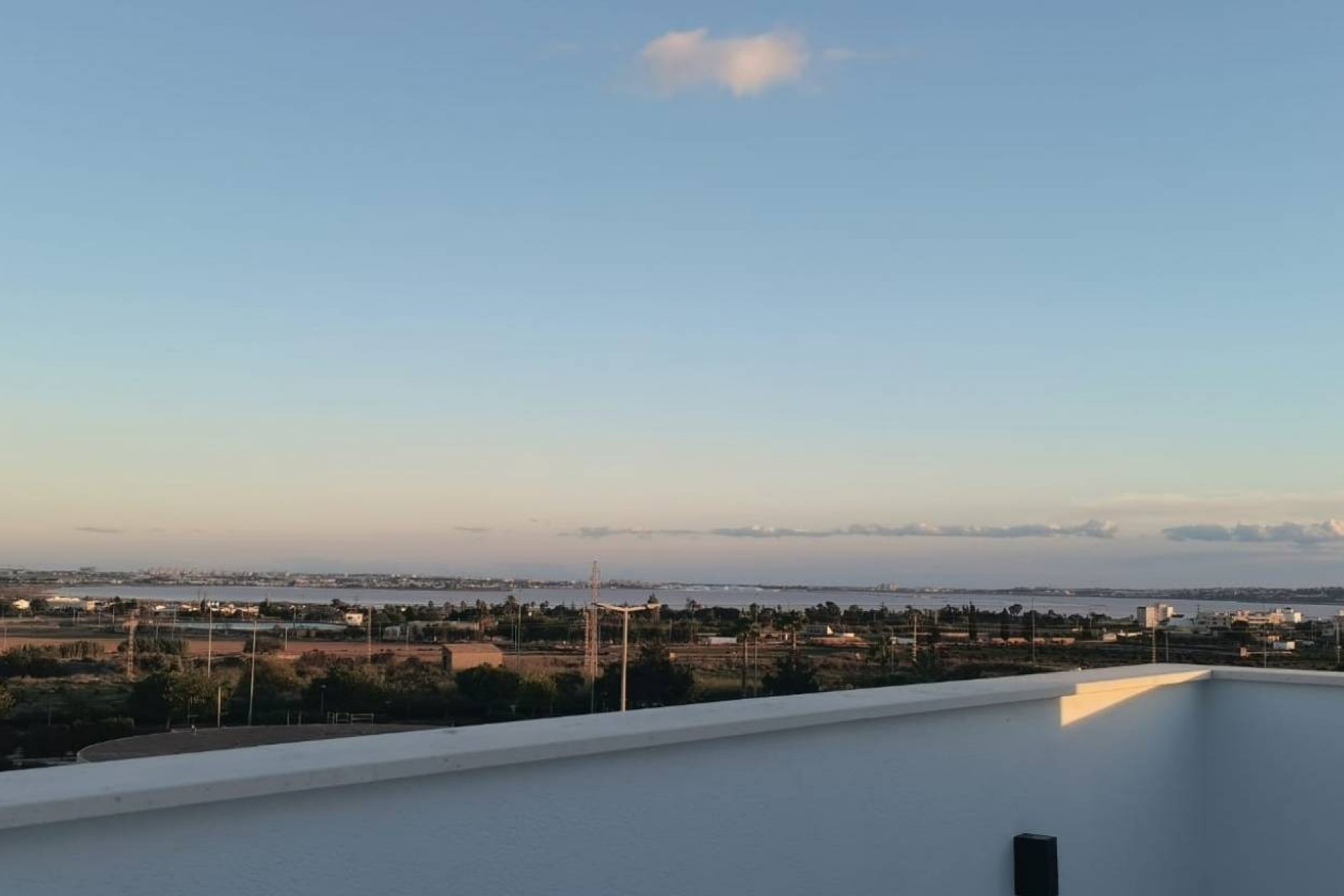 Återförsäljning - Villa -
Los Montesinos - Costa Blanca