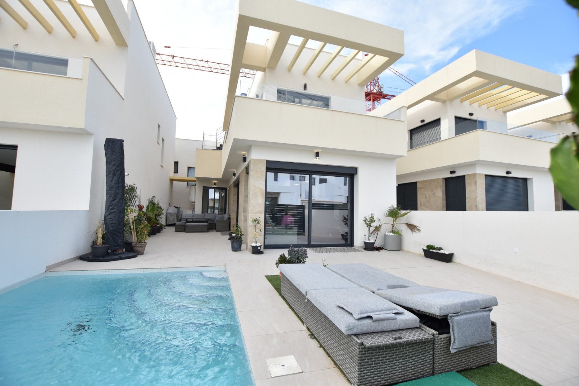 Återförsäljning - Villa -
Los Montesinos - Costa Blanca