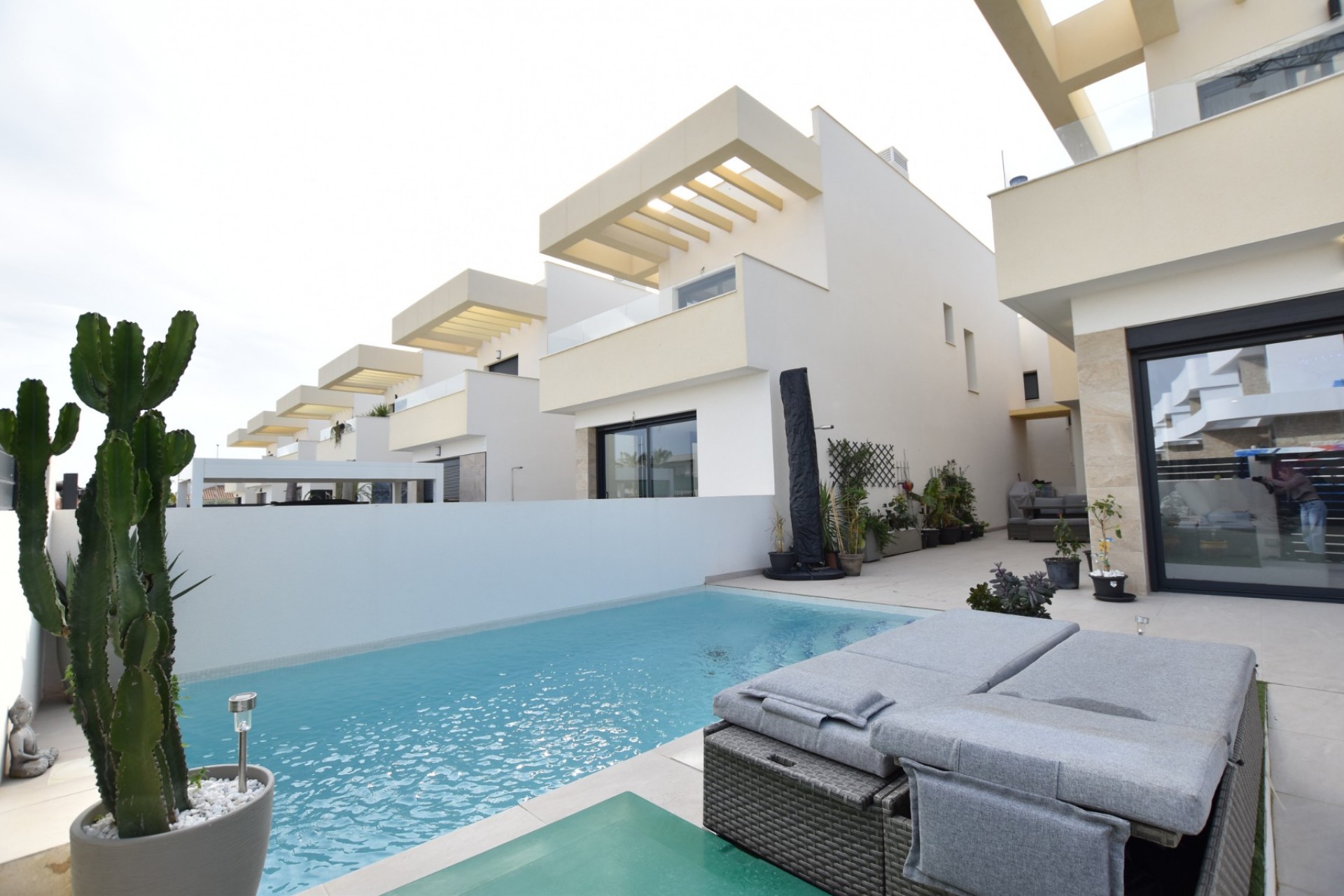 Återförsäljning - Villa -
Los Montesinos - Costa Blanca