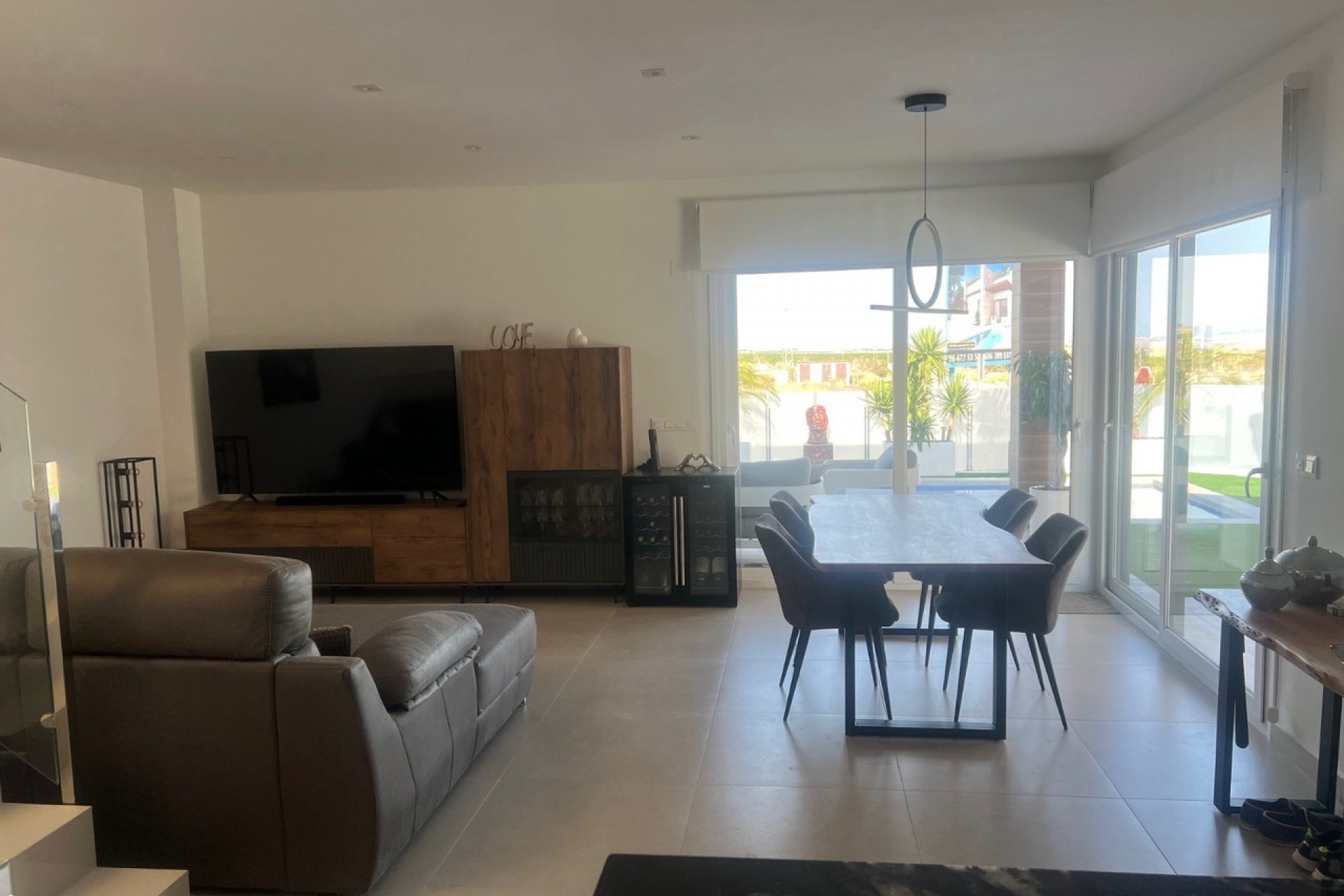 Återförsäljning - Villa -
Los Montesinos - Costa Blanca