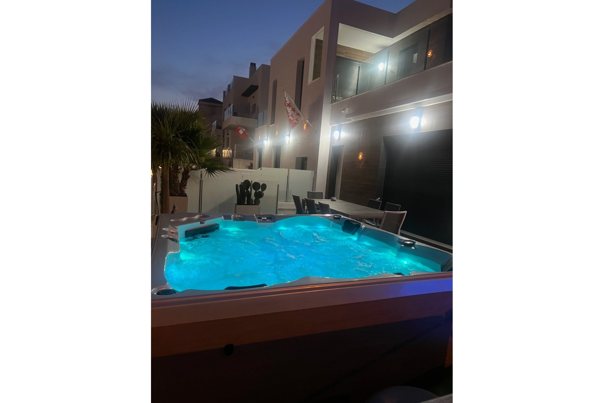 Återförsäljning - Villa -
Los Montesinos - Costa Blanca