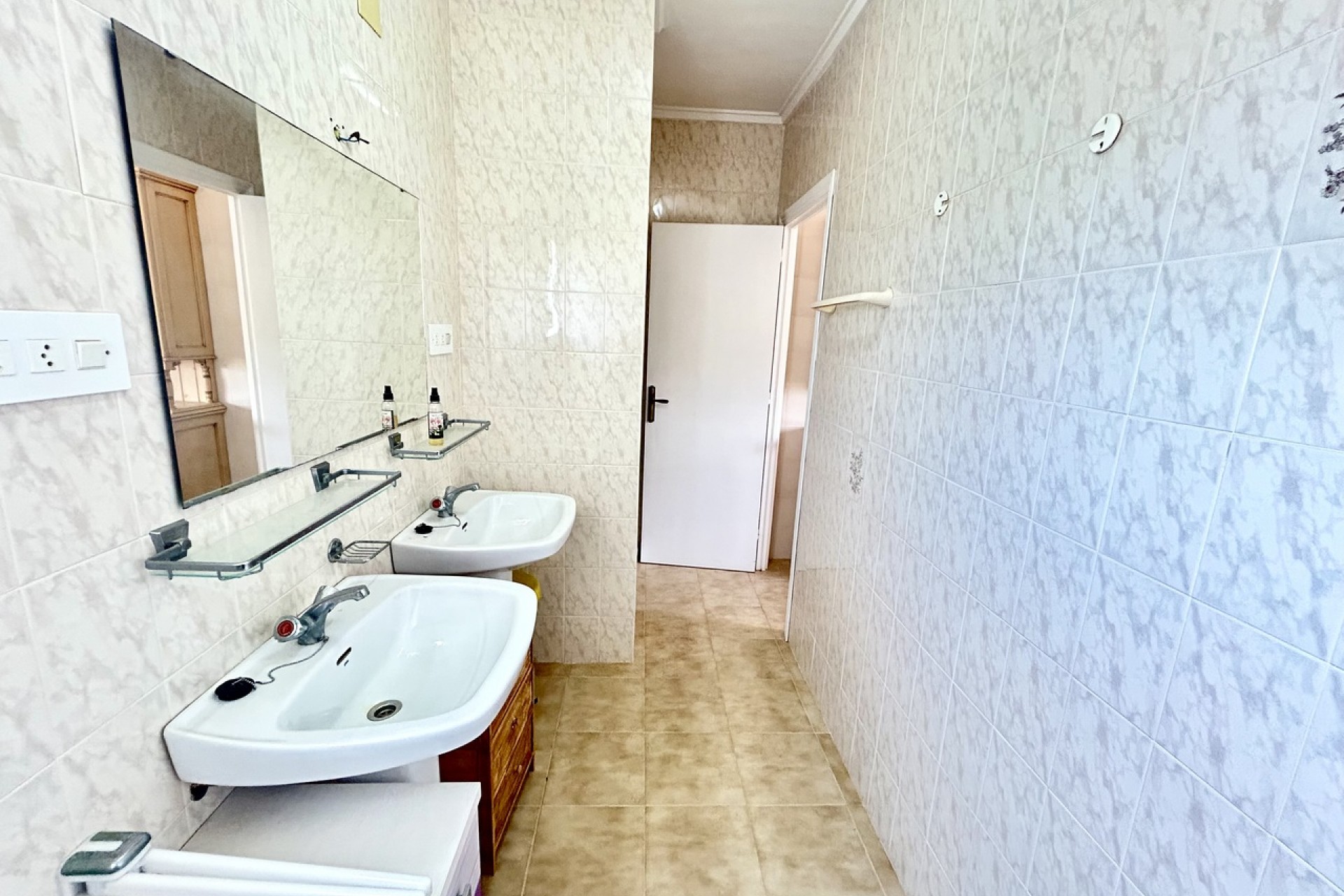Återförsäljning - Villa -
Los Montesinos - Costa Blanca