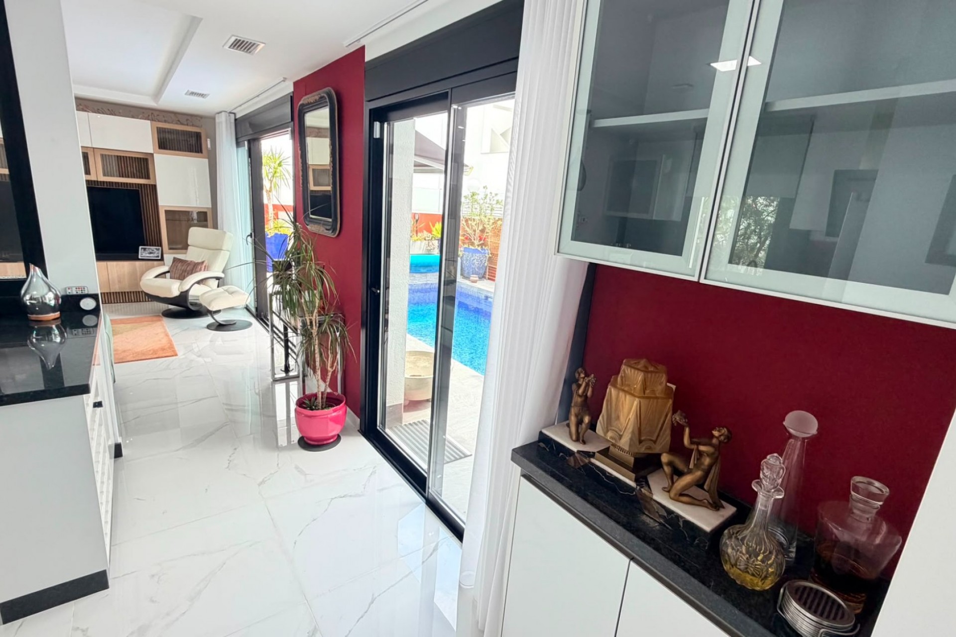Återförsäljning - Villa -
Los Montesinos - Costa Blanca