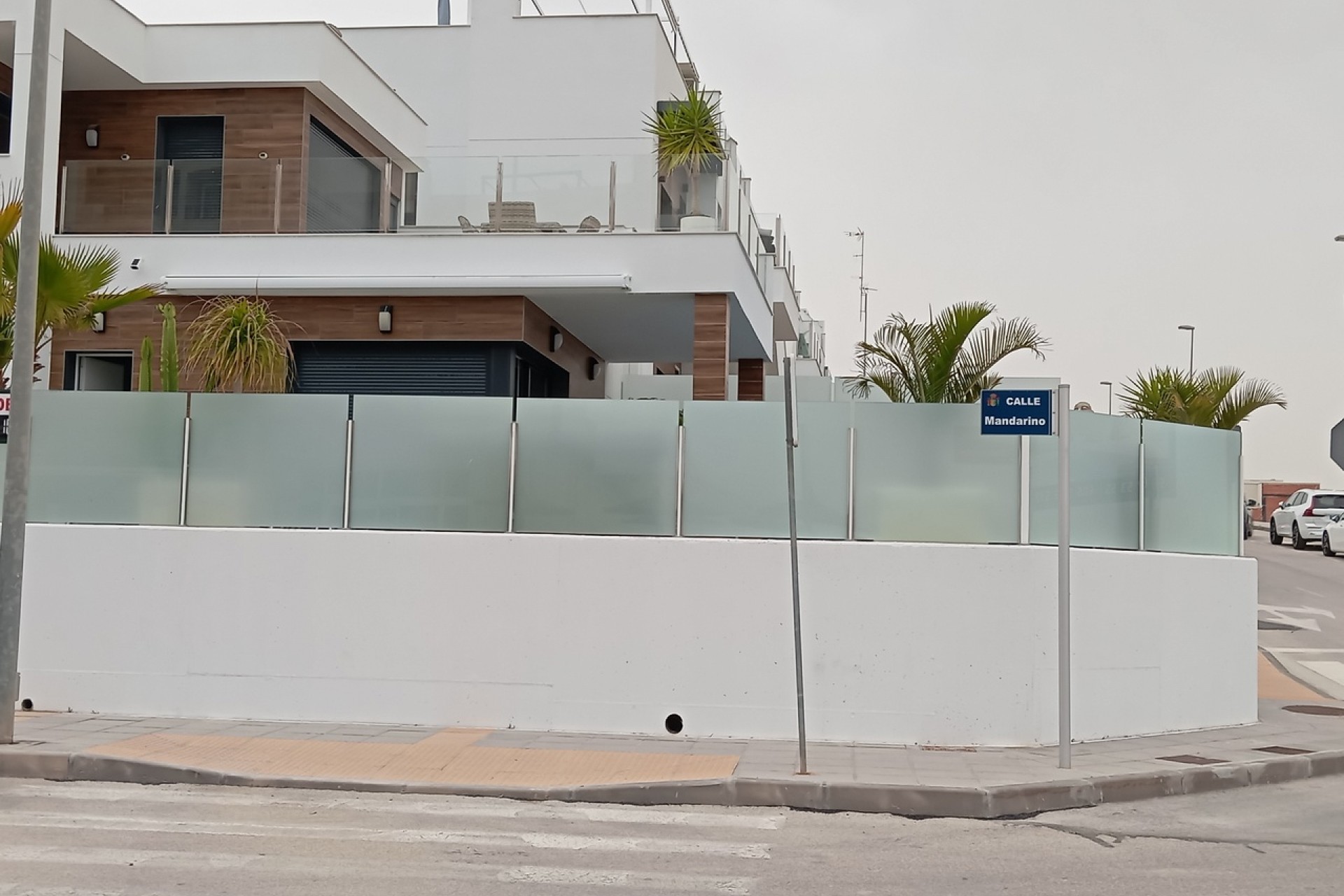 Återförsäljning - Villa -
Los Montesinos - Costa Blanca