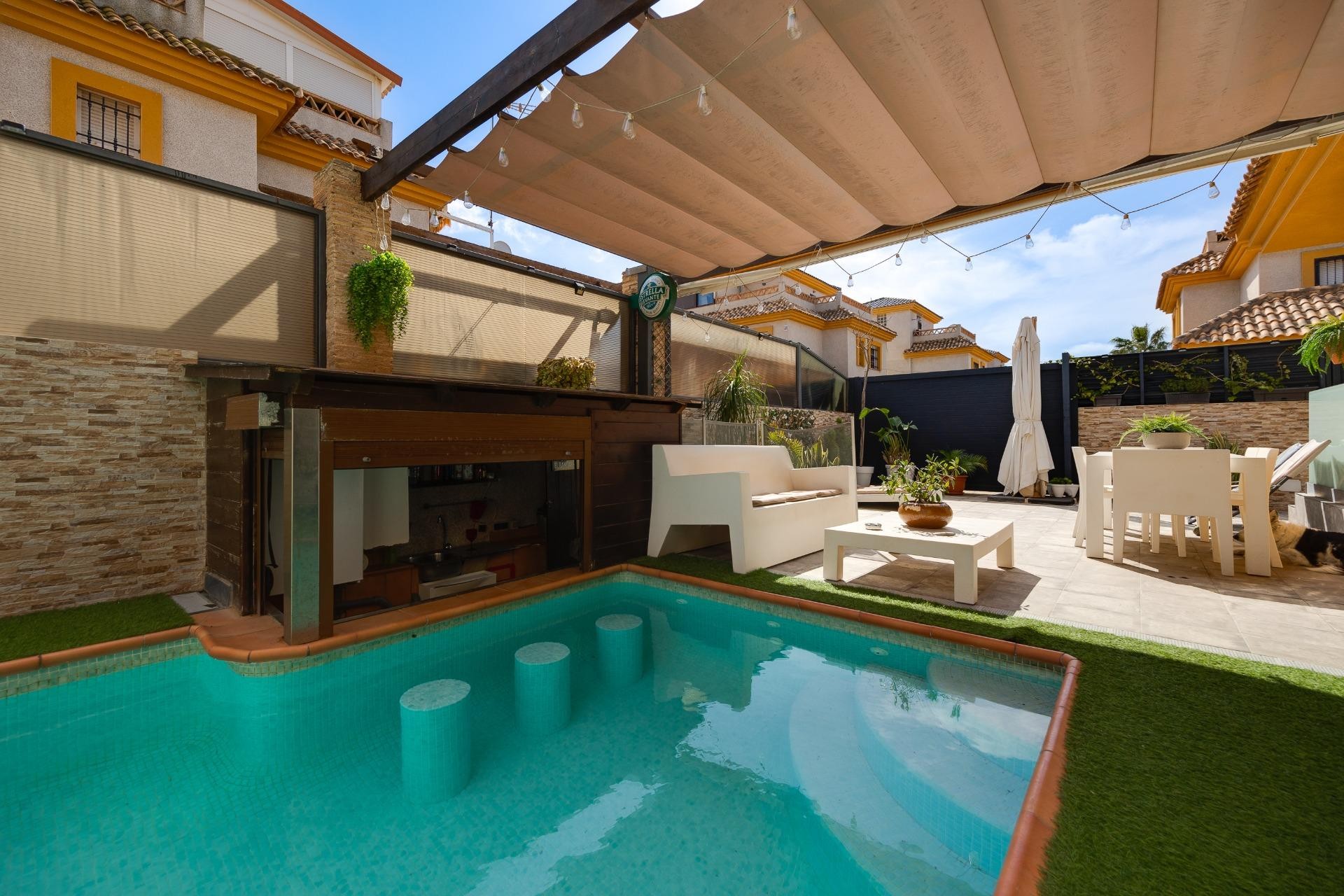 Återförsäljning - Villa -
Los Montesinos - La Herrada