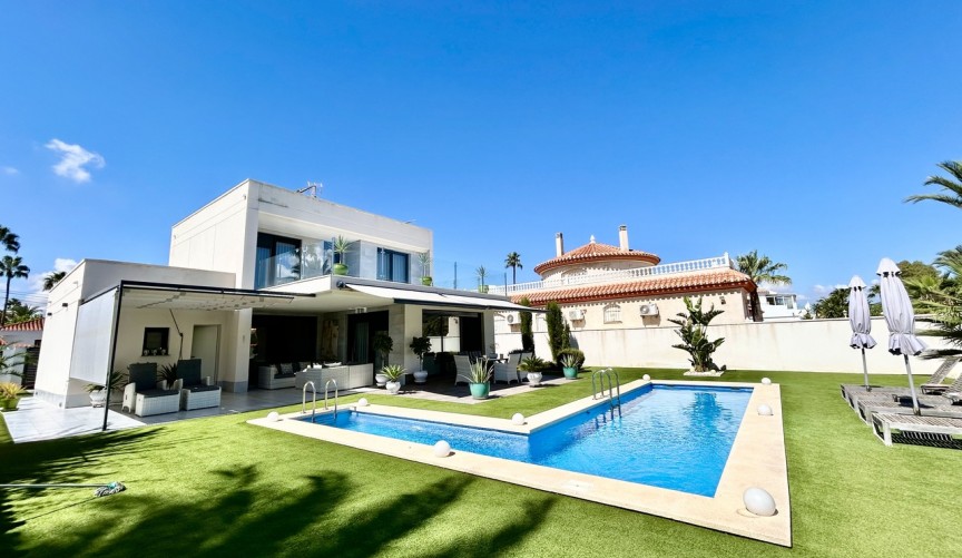 Återförsäljning - Villa -
Los Urrutias - Costa Calida