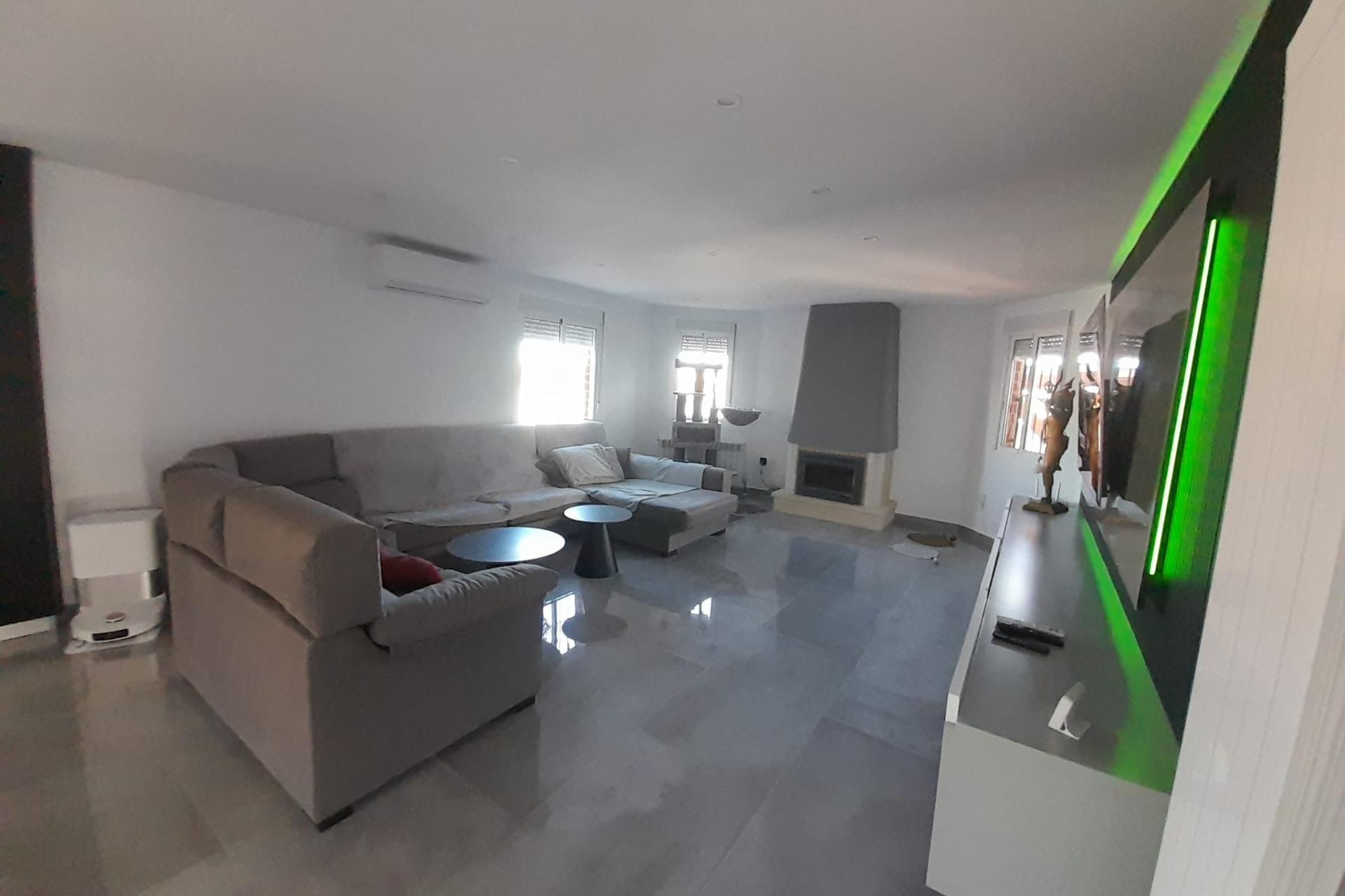 Återförsäljning - Villa -
Mazarron - Camposol