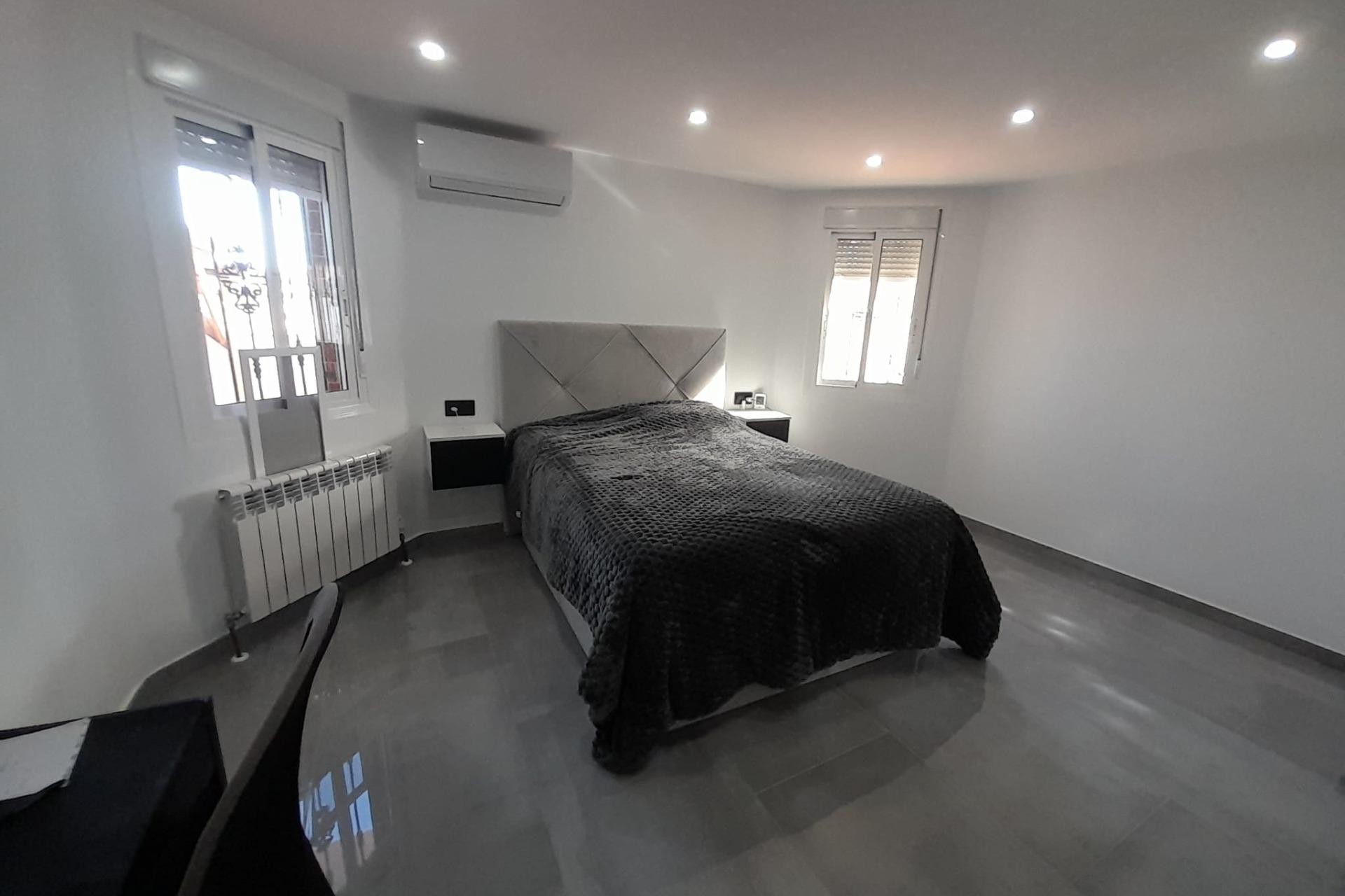 Återförsäljning - Villa -
Mazarron - Camposol