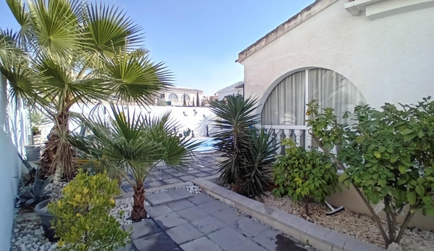 Återförsäljning - Villa -
Mazarron - Camposol