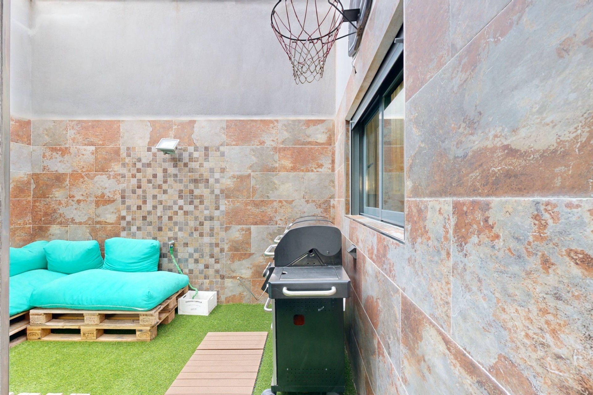 Återförsäljning - Villa -
Molina De Segura - Torrealta