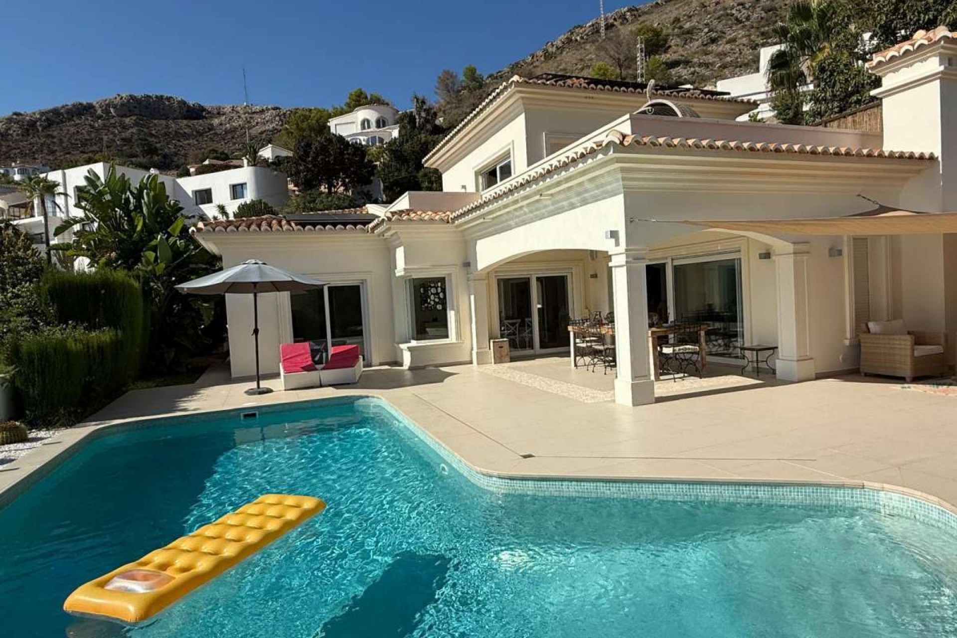 Återförsäljning - Villa -
Moraira - Costa Blanca