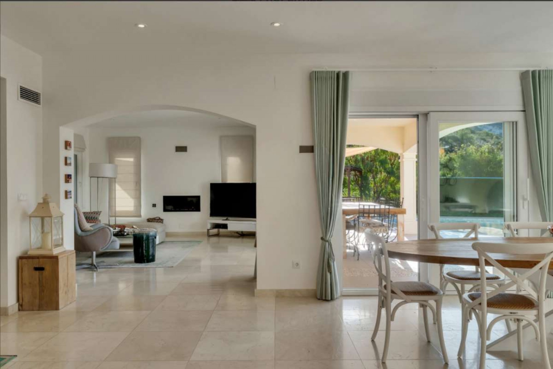 Återförsäljning - Villa -
Moraira - Costa Blanca