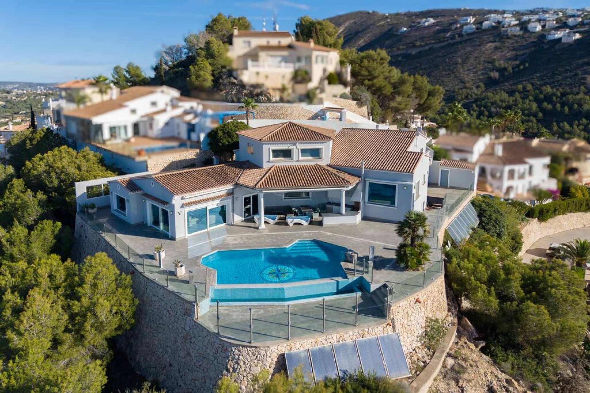 Återförsäljning - Villa -
Moraira - Costa Blanca