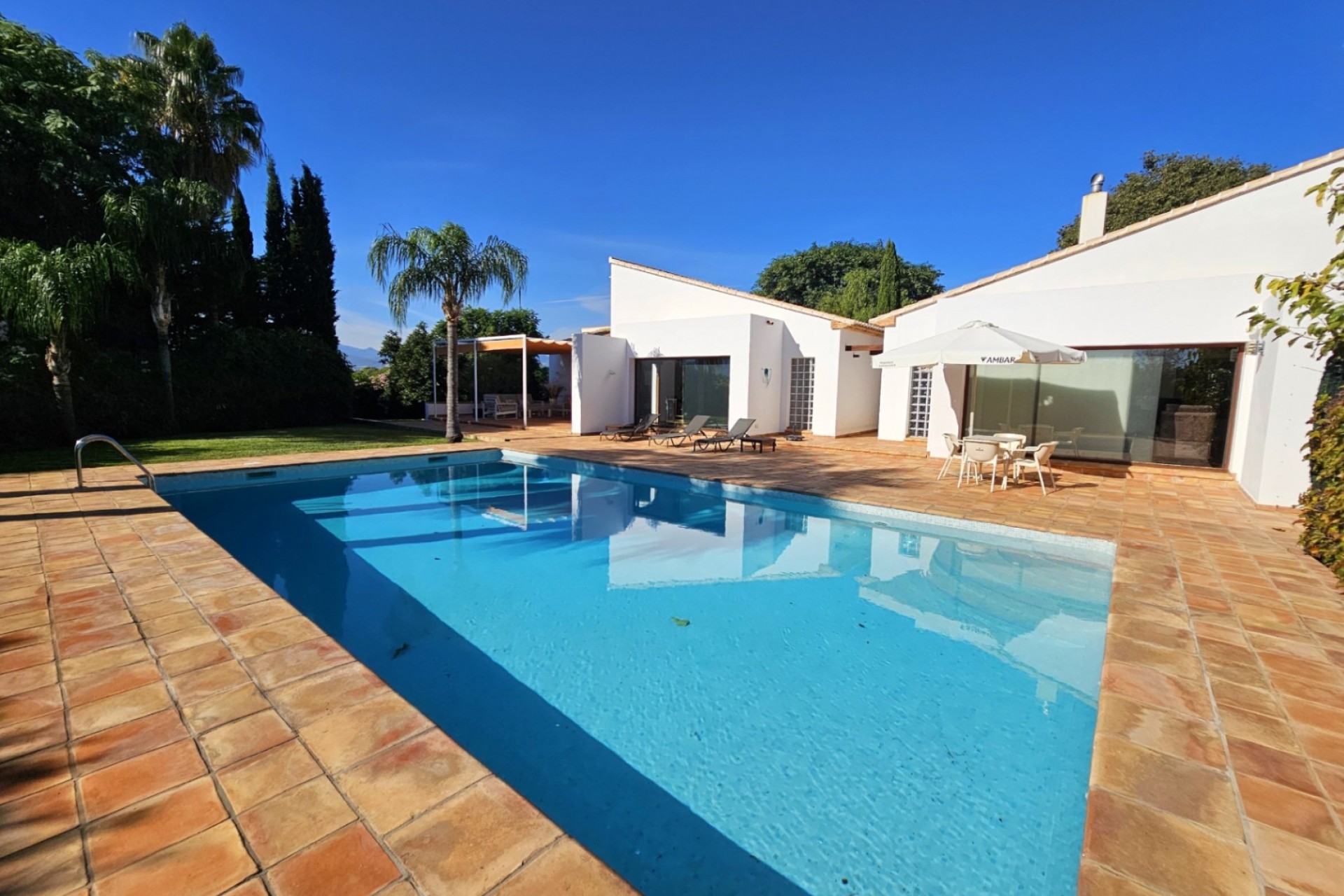 Återförsäljning - Villa -
Ondara - Inland