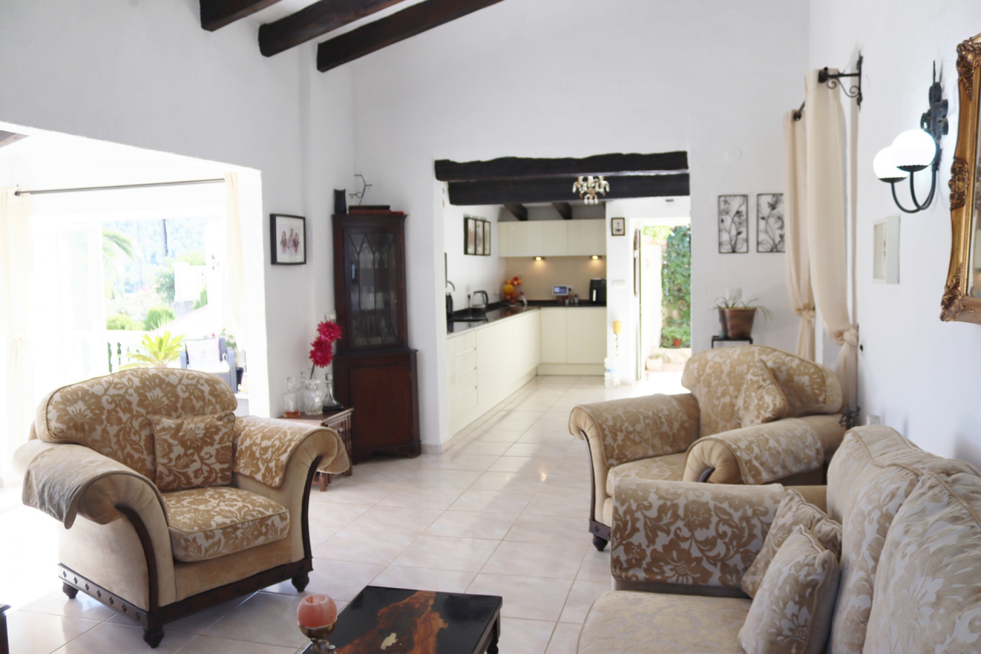 Återförsäljning - Villa -
Orba - Inland